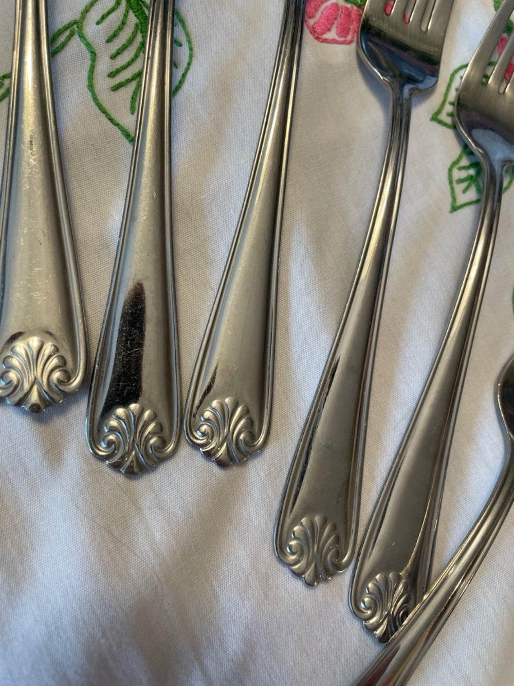 Cambridge Stainless SHELL Pattern Flatware Set/Pieces - Picture 10 of 16